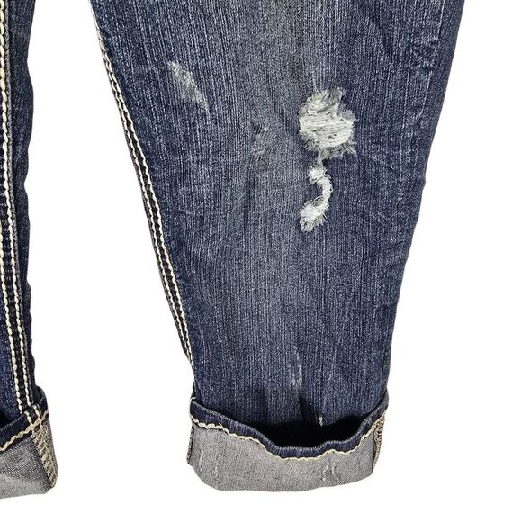 Rue21 Distressed Denim  Medium Wash Capri Jeans - Picture 4 of 13
